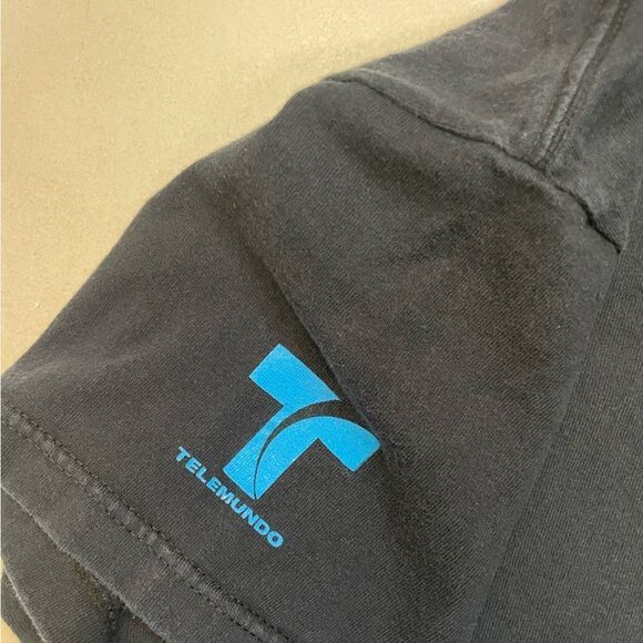 VINTAGE Billboard Latina Graphic T-shirt Men Large Black Short Sleeve Music - Picture 5 of 8